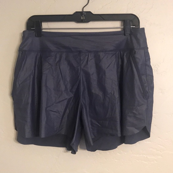 lululemon athletica Pants - Lululemon here to there shorts L (#188)